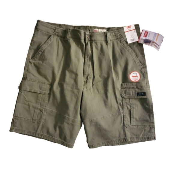 Wrangler NWT Big Men's Relaxed Fit Stretch Cargo Short 002-07 - Picture 9 of 10
